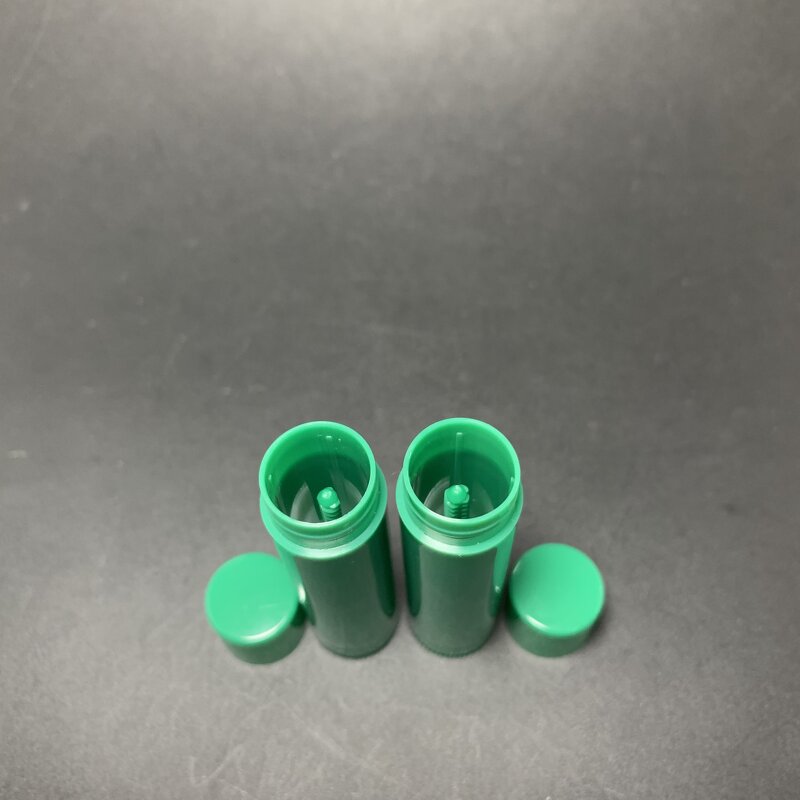 Lip Balm Empty Container Manufacturer - OEM/ODM Custom Clear Lip Balm Tubes with Twist Bottom and Top Lid 5.5 Ml