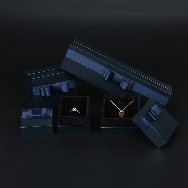 Newest Flannel Velvet Jewelry Box Manufacturer - OEM/ODM Custom Newest Flannel Velvet Box for Jewelry