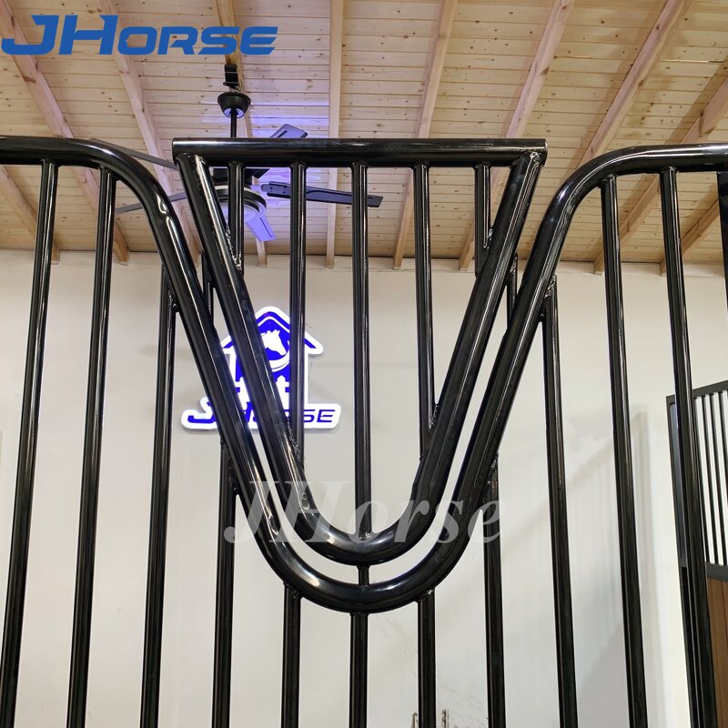 Equestrian Barns European Style Horse Stall Factory - OEM/ODM Custom Equestrian Barns European Style Fancy Horse Stables