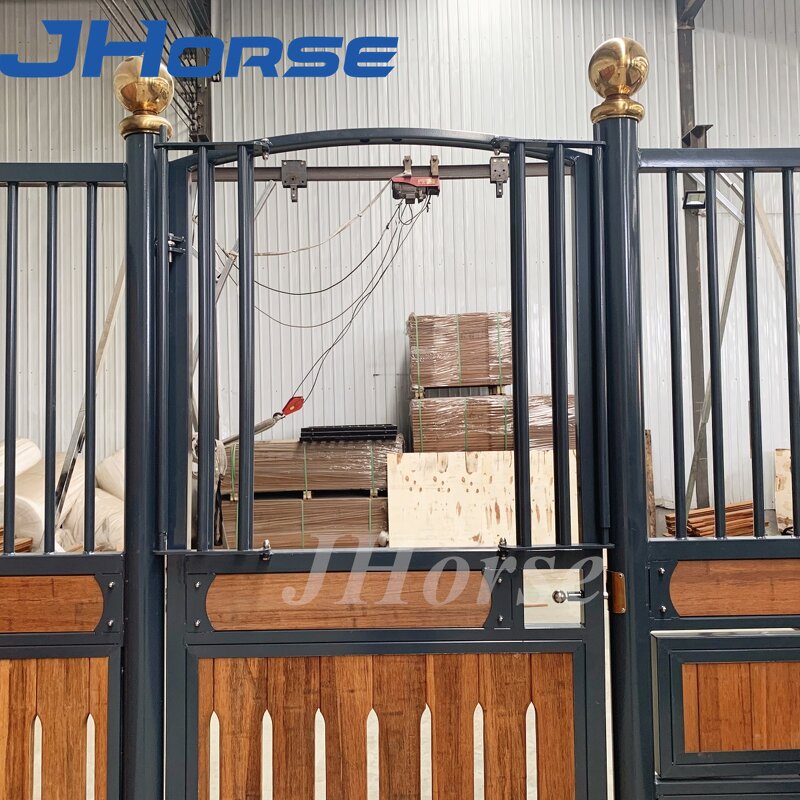 Luxury Permanent Metal Steel Frame Horse Stable Manufacturer - OEM/ODM Custom Luxury Metal Steel Frame Bamboo Board Horse Stable