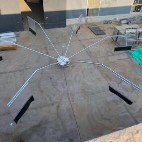 Hot Dipped Galvanized Horse Walker Factory - OEM/ODM Custom Hot Dip Galvanized Horse Walker with Safe Drift Fences