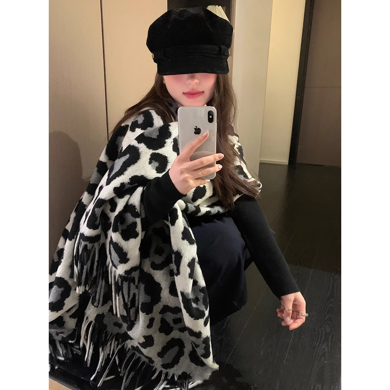 Cardigan Supplier - Winter Women Jacquard Shawl Ruana Coat Ethnic Poncho