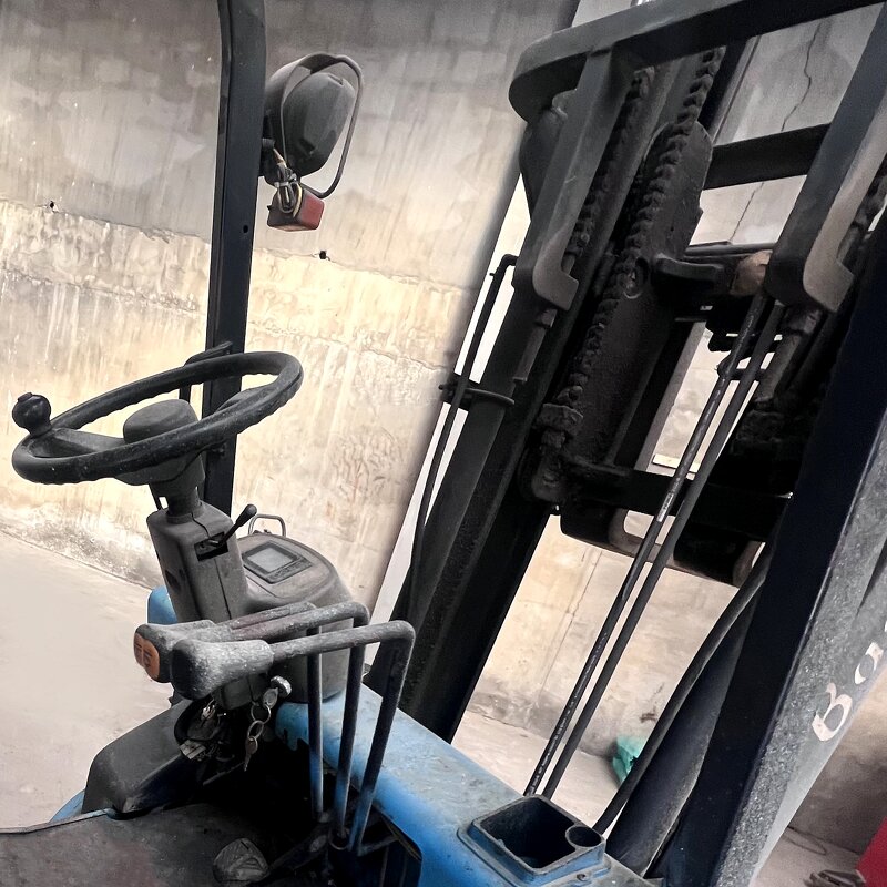 Side Loader Forklift Manufacturer - 2 Ton with Side Movement Electric Reach