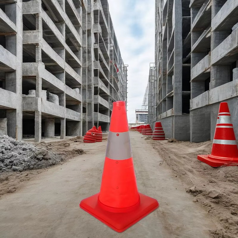 Traffic Cone Manufacturer - 18-Inch Collapsible LED Light