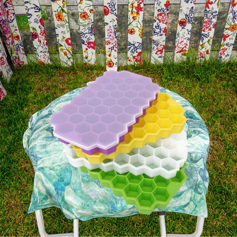 Ice Cube Mold Manufacturer - Customized Logo Reusable BPA-Free 37-Cavity Honeycomb