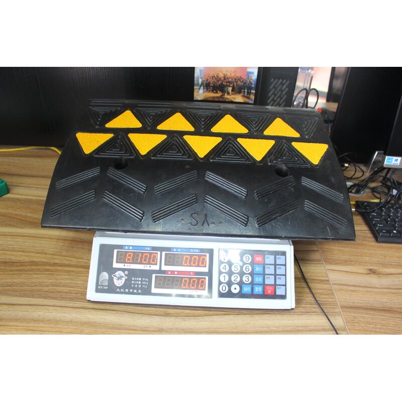 Threshold Ramp Factory - Heavy Duty Loading Rubber Kerb