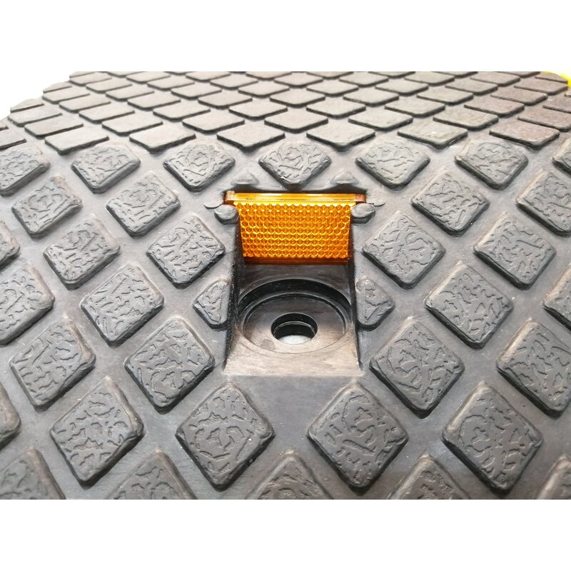 Speed Bump Manufacturer - Wholesale PE Plastic Speed Breaker
