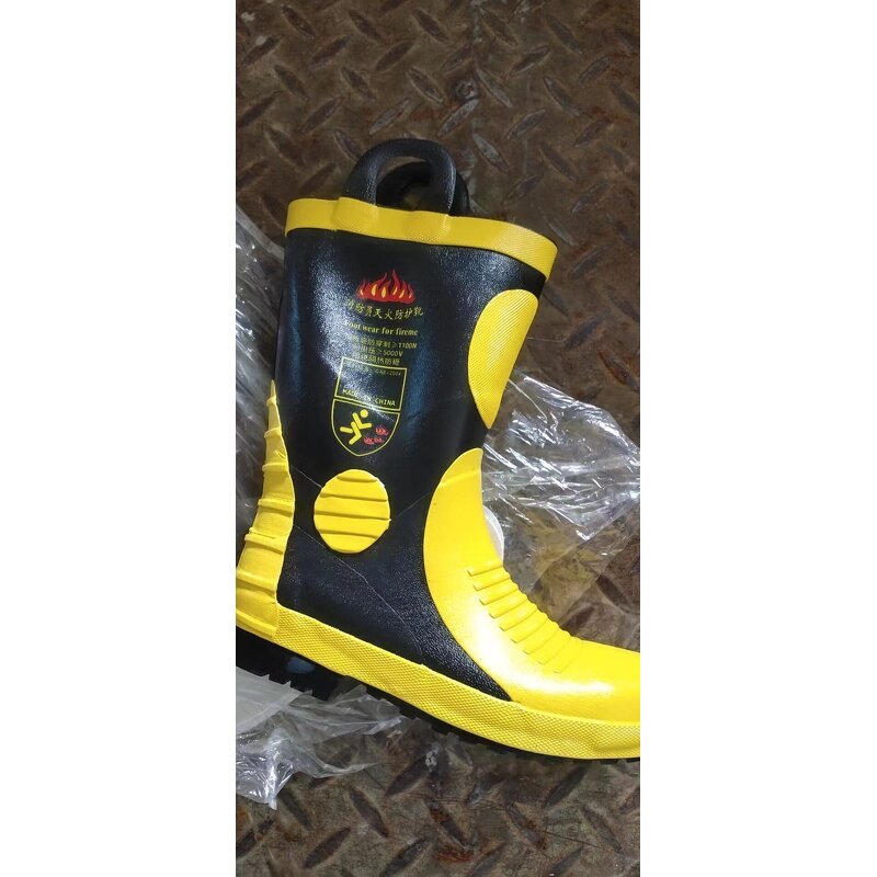 Fire Suits Manufacturer - Nomex Uniform Fire Fighting Equipment