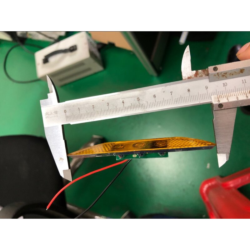 Road Stud Manufacturer - Double Reflectors Solar ABS Yellow