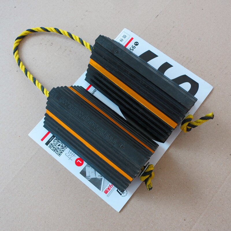 Wheel Chocks Supplier - Durable Rubber Airplane with Rope