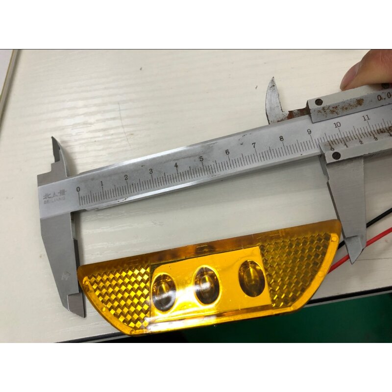 Road Stud Manufacturer - Double Reflectors Solar ABS Yellow