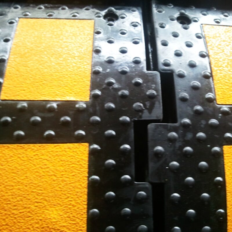 Speed Bump Supplier - Black Rubber with Reflective Strips