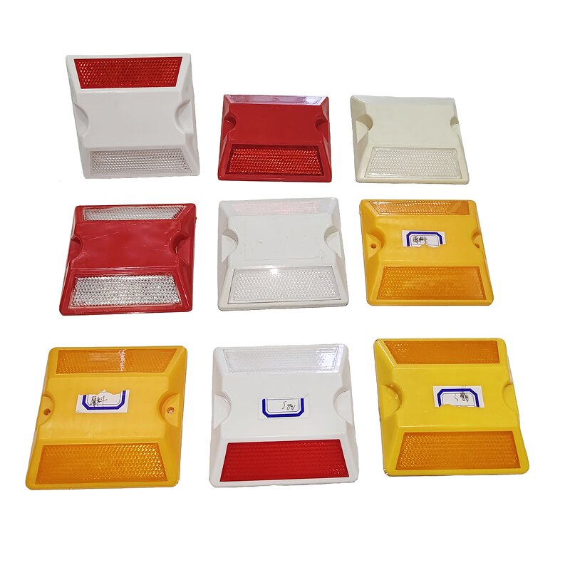 Road Stud Manufacturer - Factory Wholesale Yellow Plastic