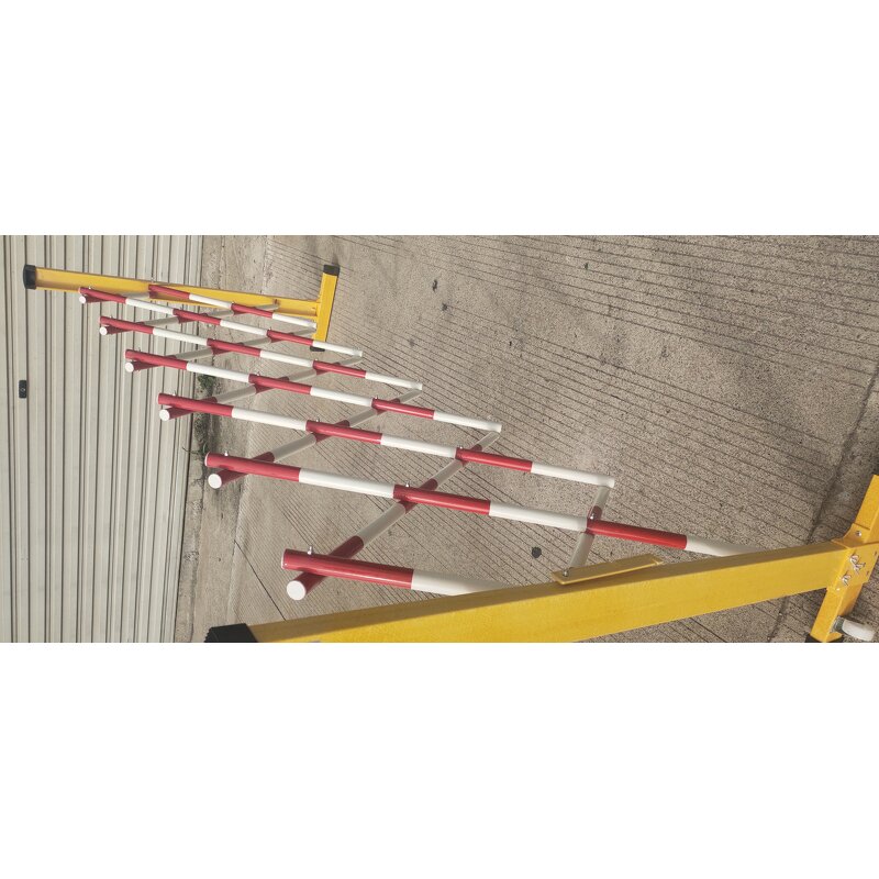 Safety Barrier Supplier - Expandable Fiberglass Retractable