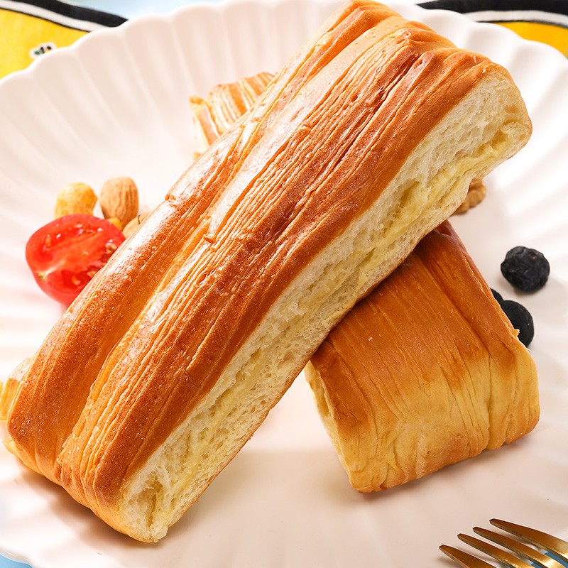 OEM Nutritious Puff Pastry Butter Bread Loaf  Breakfast Bread Cake Whole Box Hand Tore Wheat Flour Sweet Taste Wholesale Bread