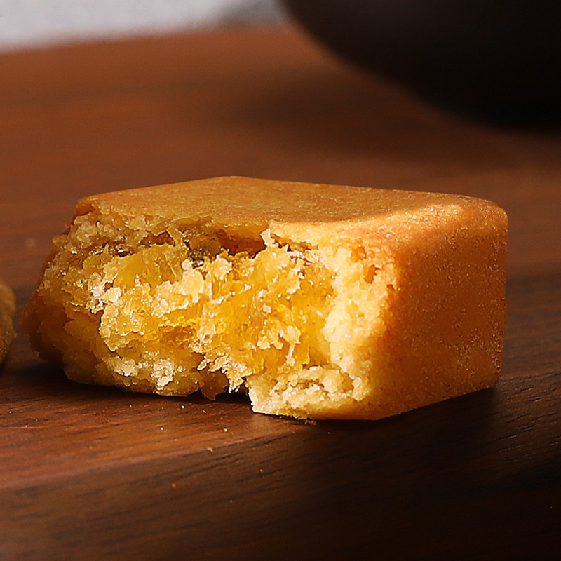 Traditional Chinese Snacks  Pineapple Shortcake Sandwich Biscuits Dessert Pastry Fruit Flavor Crisp Pie Cake