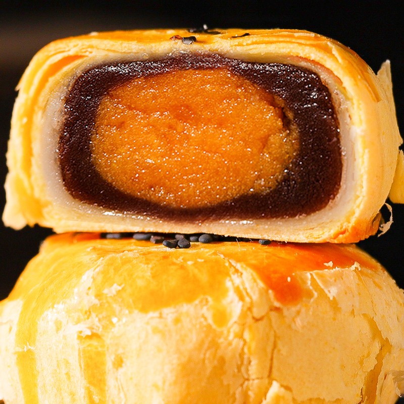 Hot Selling Egg Yolk Puff Chinese Traditional Red Bean Pasted Stuffed Pastry  Healthy Snacks Egg Yolk Crisp Pie