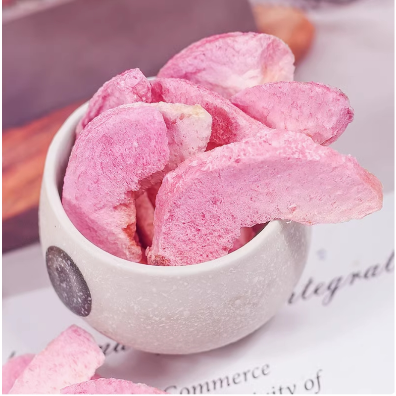 Factory Supply Organic Freeze-Dried Sweet Peach Cubes FD Sliced Honey Peach Freeze Dry Fruit Natural Snack Vacuum Packed in Bulk