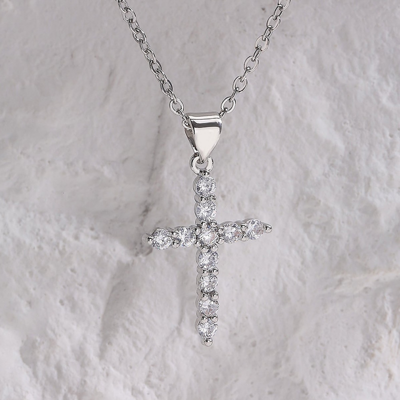 Link Chain Necklace Manufacturer - Diamond Heart Cross Pendant