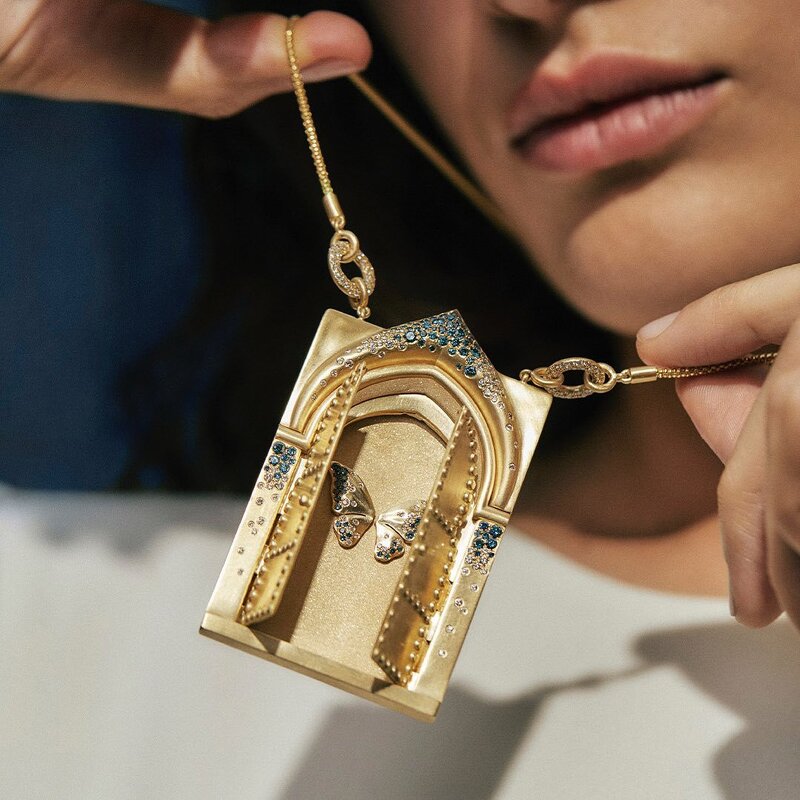 Flower Pendant Necklace Factory - Custom Zircon Chain Necklace