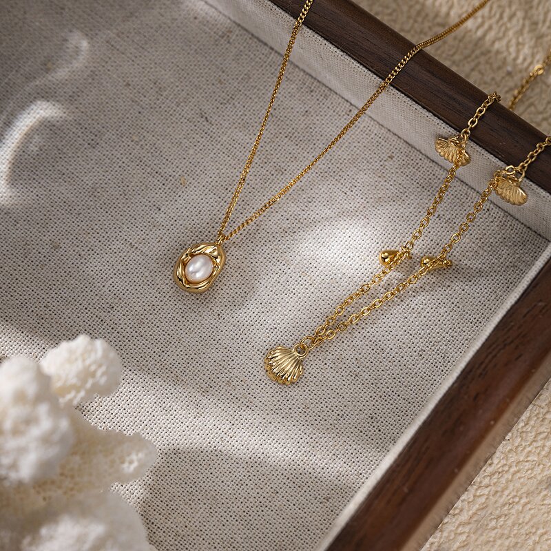 Pearl Pendant Necklace Manufacturer - Heart-shaped Shell Charm