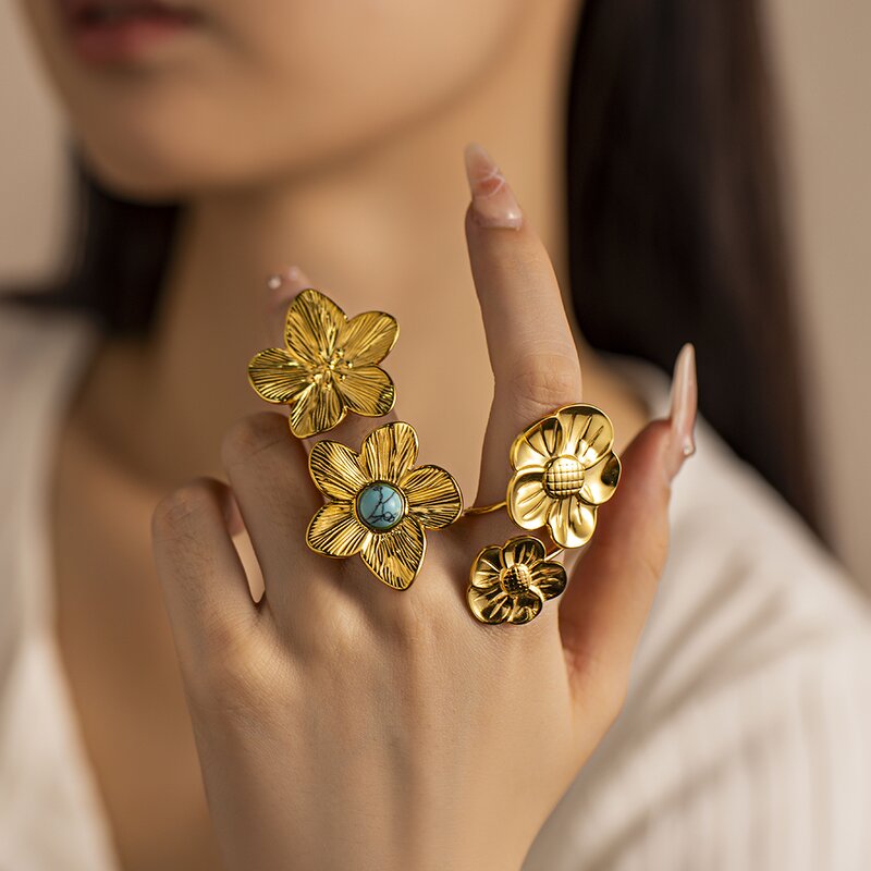 Chunky Ring Manufacturer - Vintage Turquoise Flower Ring