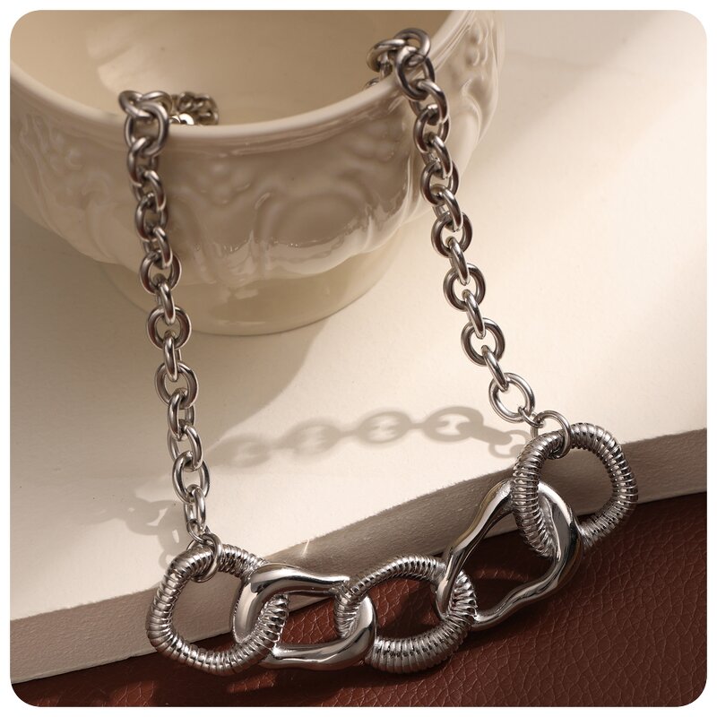 Vintage Jewelry Set Manufacturer - Irregular Choker Earrings Set