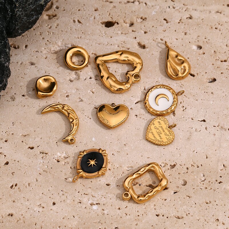 Engraved Pendant Manufacturer - Custom Heart Moon Charm