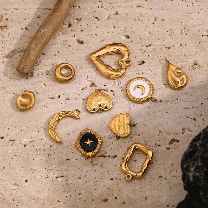 Engraved Pendant Manufacturer - Custom Heart Moon Charm