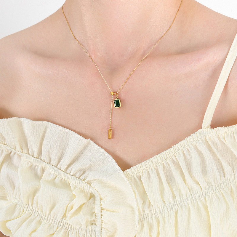 Engagement Ring Manufacturer - Light Luxury Classic Style Ring