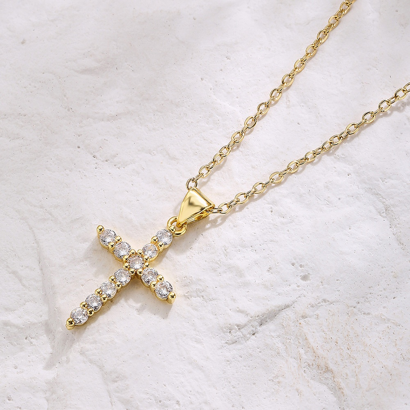 Link Chain Necklace Manufacturer - Diamond Heart Cross Pendant