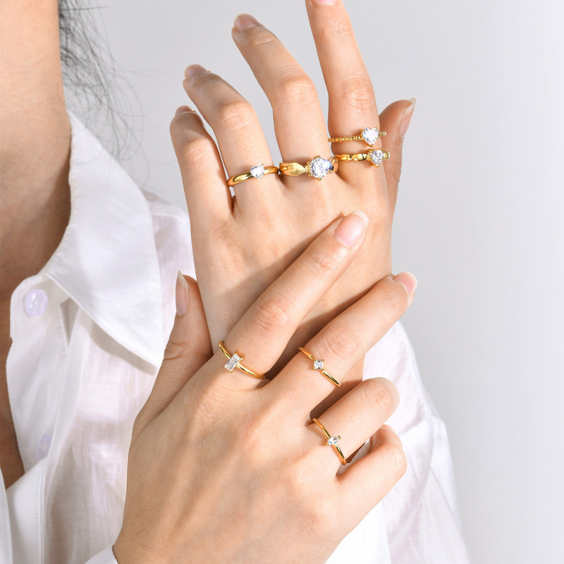 Hollow Earrings Supplier - Retro Flower Gold Earrings