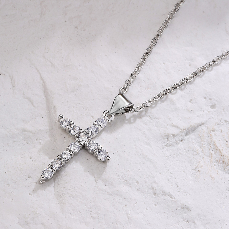 Link Chain Necklace Manufacturer - Diamond Heart Cross Pendant