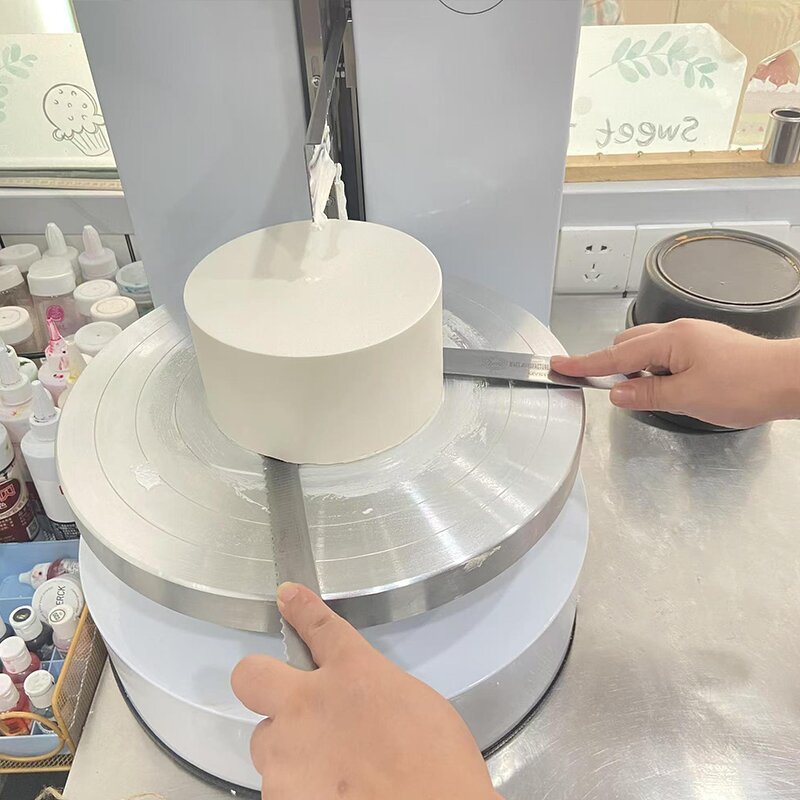 Cake Icing Machine Factory - Automatic Cream Spreading
