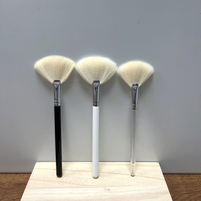 Cosmetics Brush Manufacturer - Custom Facial Applicator Fan Brush