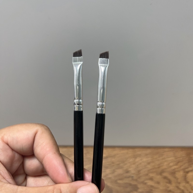 Eye Brush Factory - Double-Sided Brow Comb Eyelash Brushes