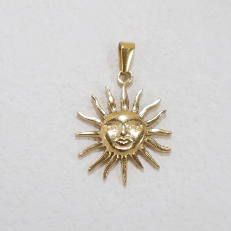 Dainty Sun Pendant Necklace Manufacturer - Luxury Stainless Steel Gold Plated