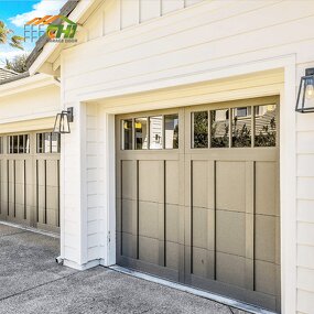 Overlay Garage Door Manufacturer - OEM/ODM Carriage Composite