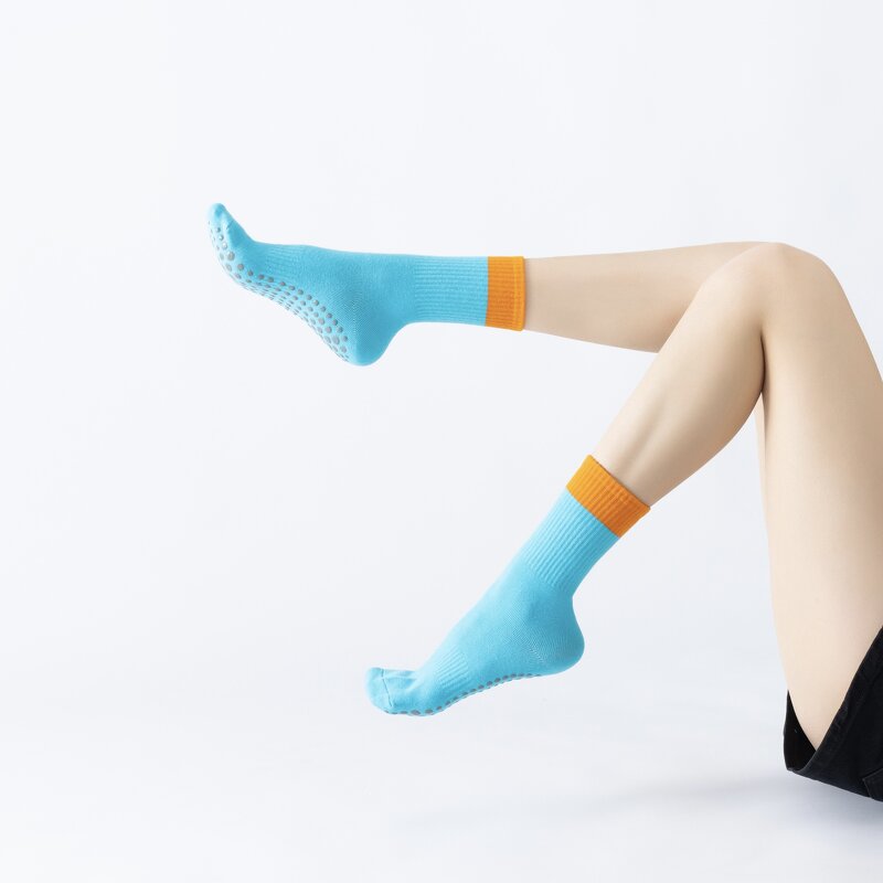 Yoga Socks Supplier - Custom Cotton Mid-tube Non-slip