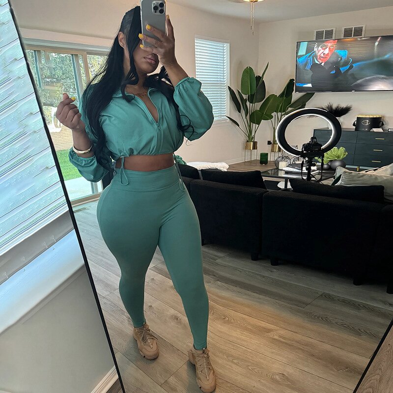 Three Piece Set Women Manufacturer - Custom Winter Crop Hooded Jacket