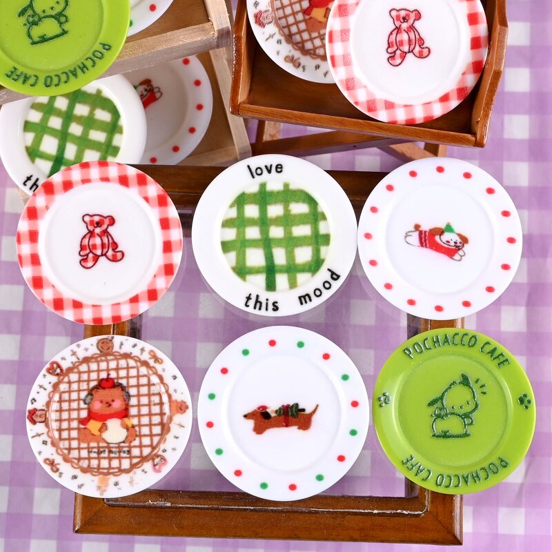Resin Crafts Factory - OEM Simulation 3D Cartoon Dish Dollhouse