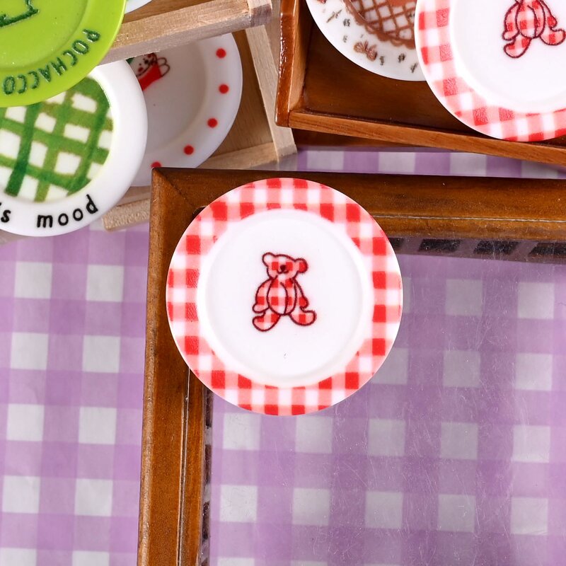 Resin Crafts Factory - OEM Simulation 3D Cartoon Dish Dollhouse