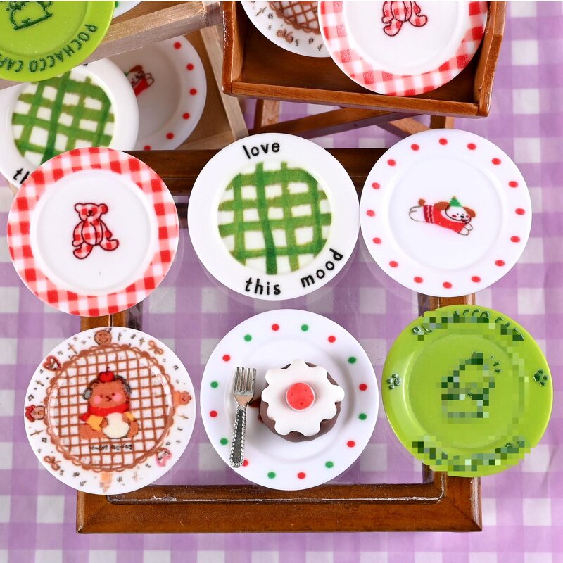 Resin Crafts Factory - OEM Simulation 3D Cartoon Dish Dollhouse