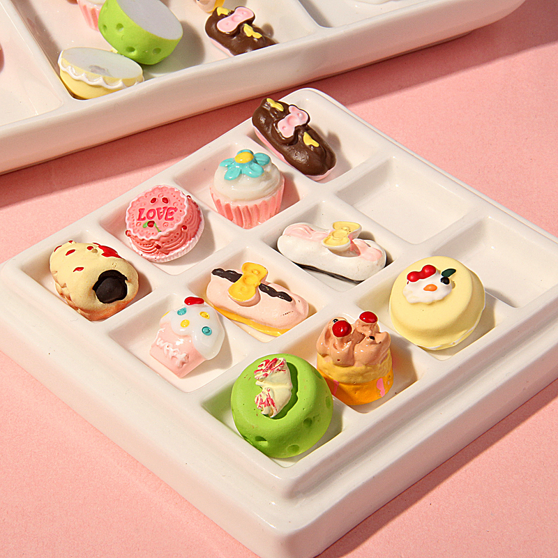 Resin Ornament Factory - OEM Simulation Cake Dessert Phone Case
