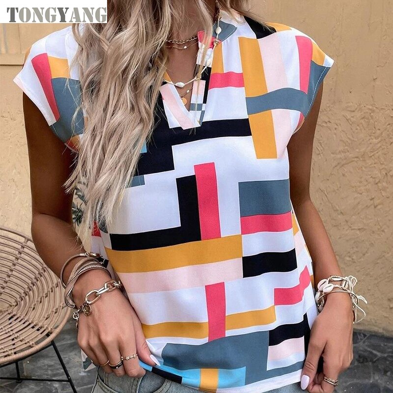 Women's Top Factory - OEM Summer Geographic Printed V-Neck