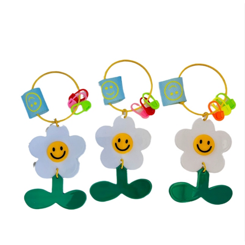 Keychain Manufacturer - Acrylic Smile Sunflower Keychain Car Bag