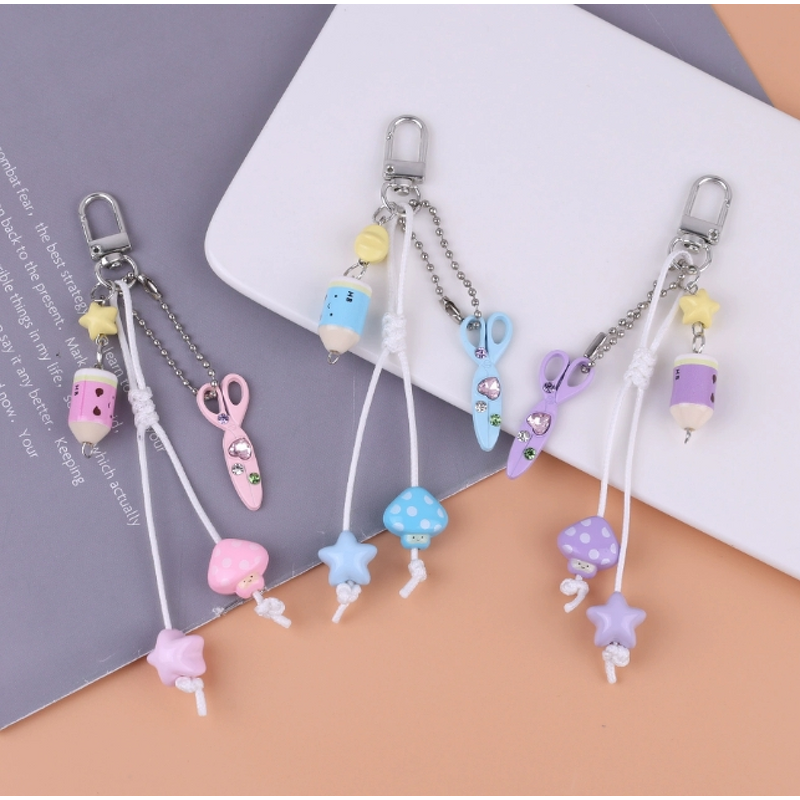 Keychain Supplier - Key Shaped Pendant Pearl Heart Bead Decoration