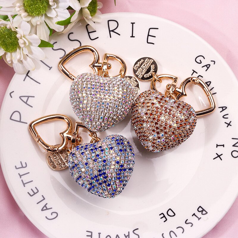 Keychain Manufacturer - Studded Diamond Key Pendant Key Chain Car