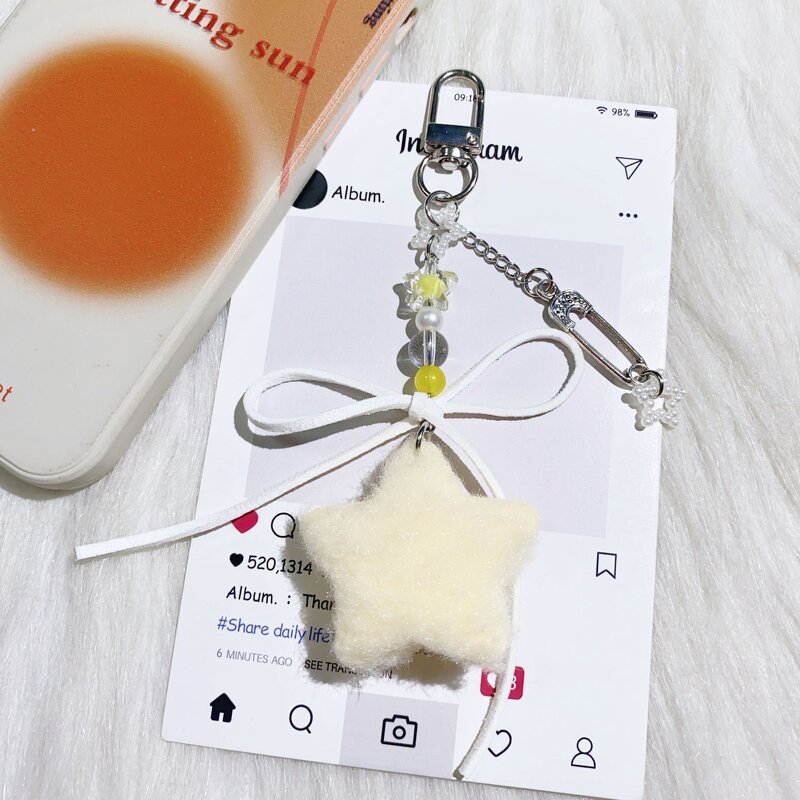 Keychain Manufacturer - Furry Five Pointed Star Bow Creamy Keychain