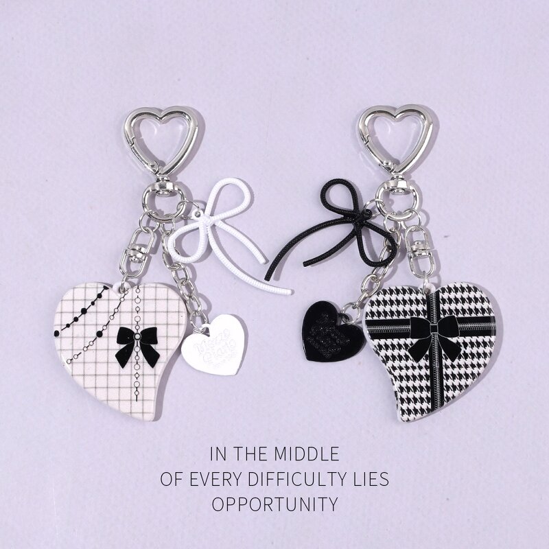 Keychain Manufacturer - Black White Checkered Heart Keychain Bow